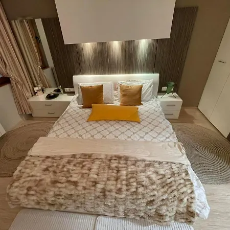 Тристаен Апартамент Азур В Сърцето На Бургас Apartamento *